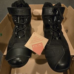 Street Ace Air Sneakers